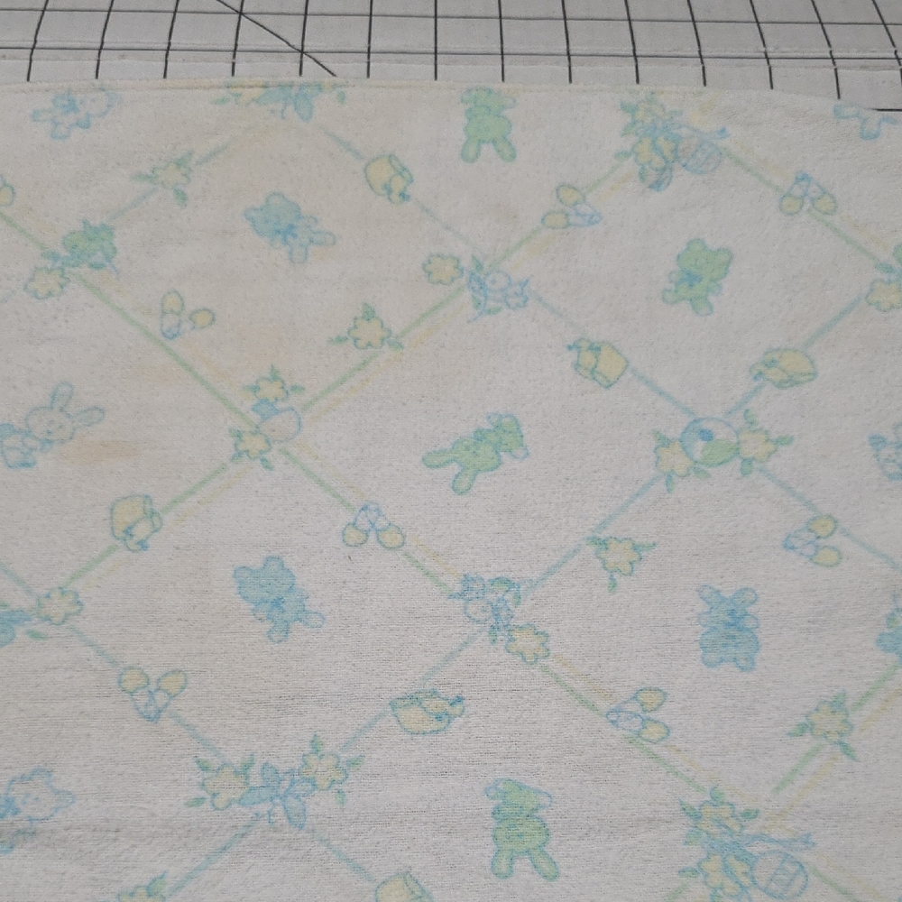 Flannel Cream and Blue Receiving Baby Blanket, 28x32, Preloved - Picture 7 of 16